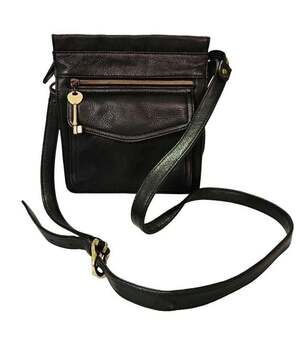 Vintage Fossil Black Leather Style Crossbody Purse with Key Charm 75082 EUC
